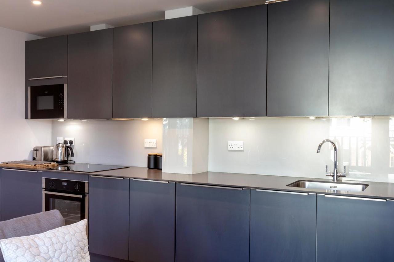 Hampden Apartments - The Anne Уиндзор Екстериор снимка